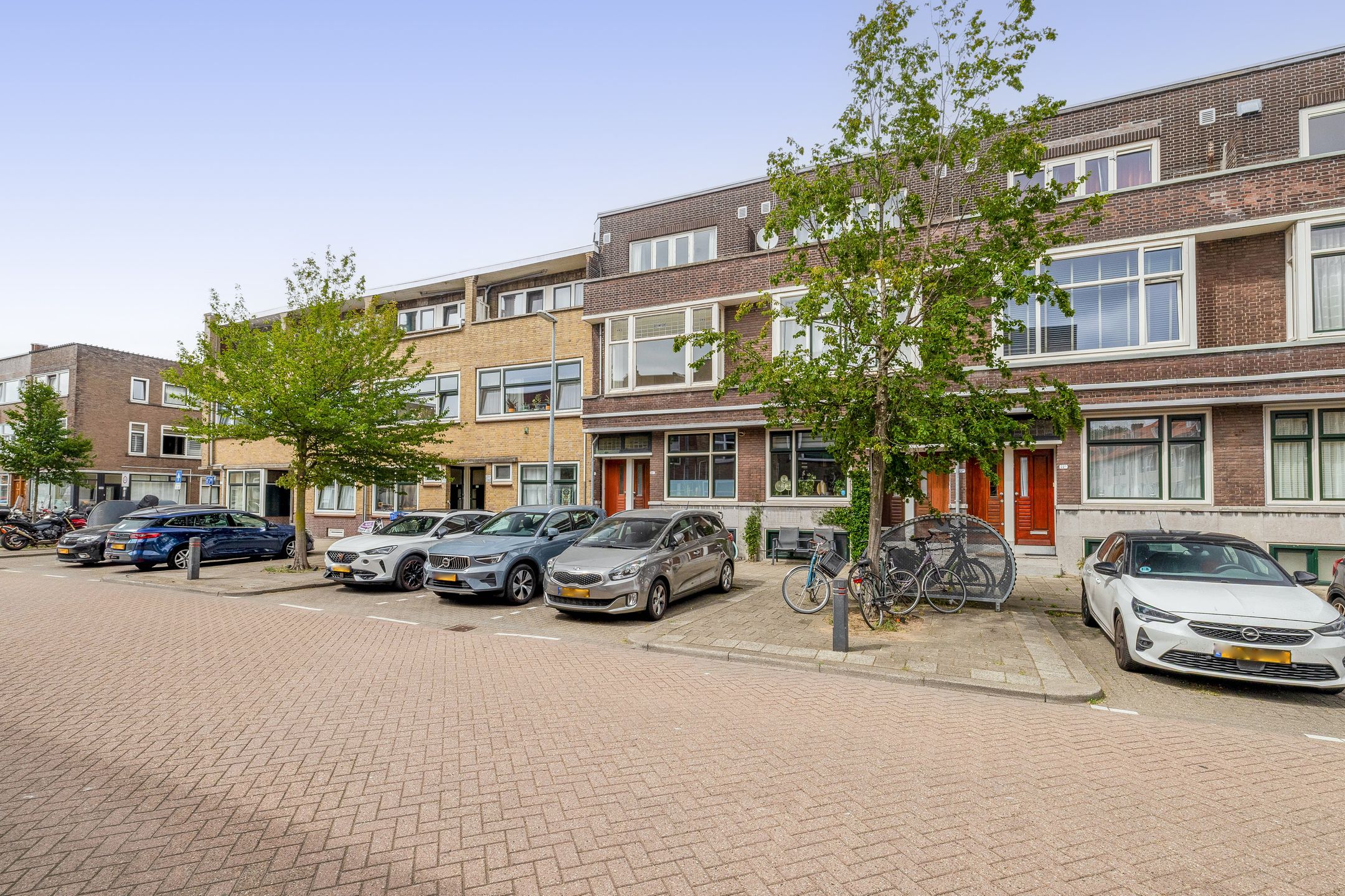 Photo 36 of Van 's-Gravesandestraat 26-B