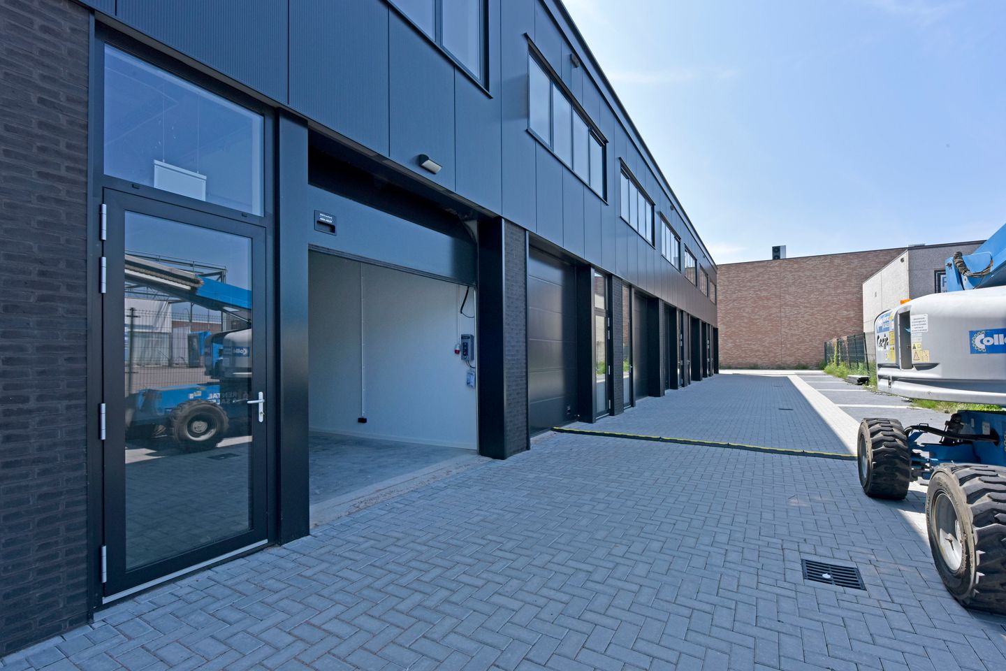View photo 4 of Hogeweyselaan 175-V