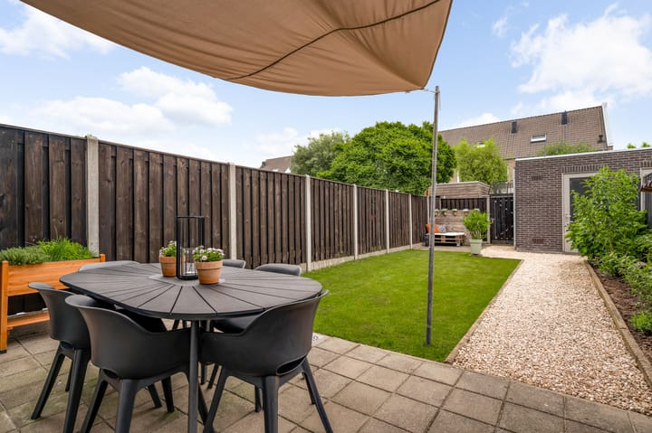Tussenwoning te koop: Leopold Haffmansstraat 42, Horst