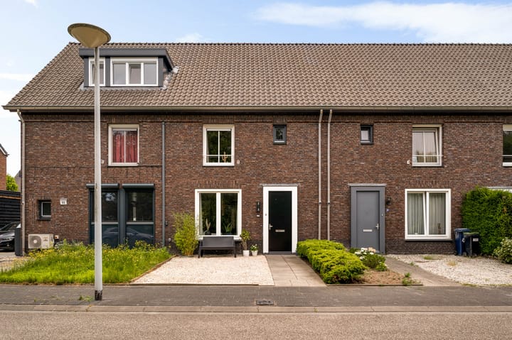 Tussenwoning te koop: Leopold Haffmansstraat 42, Horst