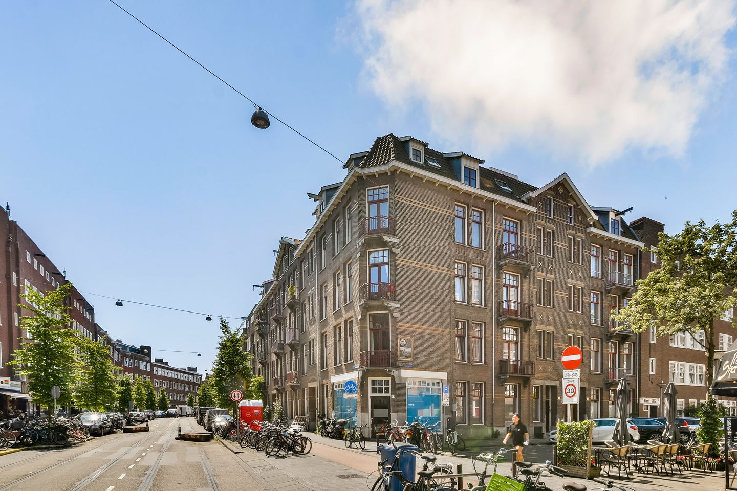 Foto 19 van Filips van Almondestraat 1-A4