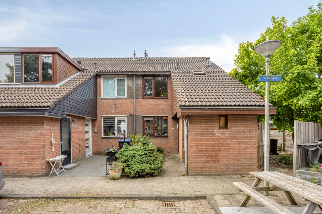 Foto 1 van Aelbrecht van Naaldwijklaan 9