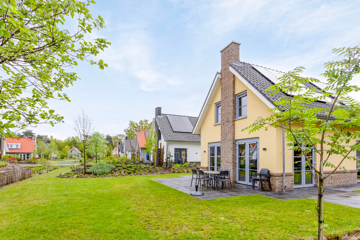 4-bedroom freehold villa in Lochem — photo 2 of 5