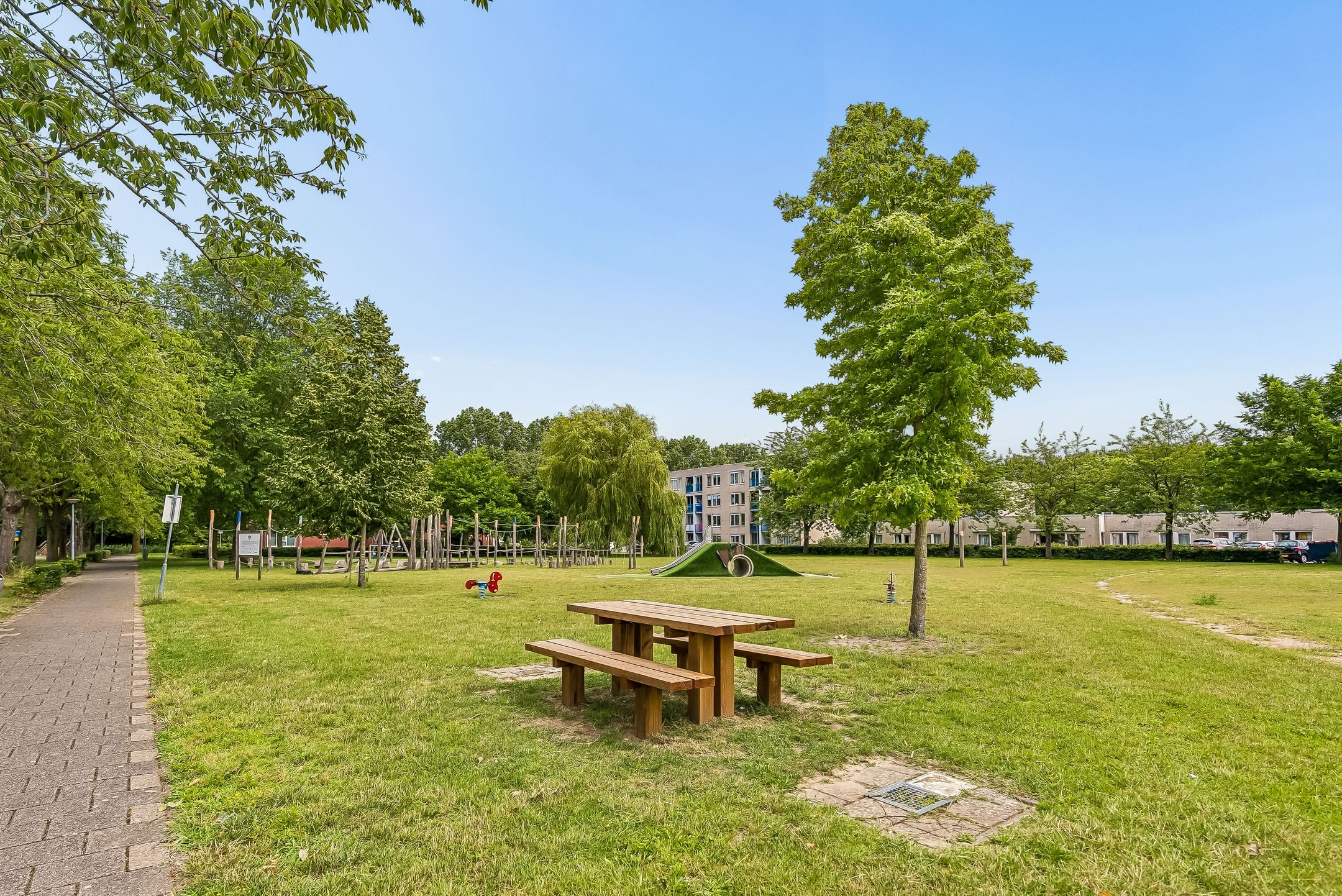 Foto 48 van Parijsstraat 1