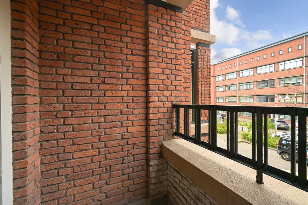 Photo 32 of Louis Couperusplein 52
