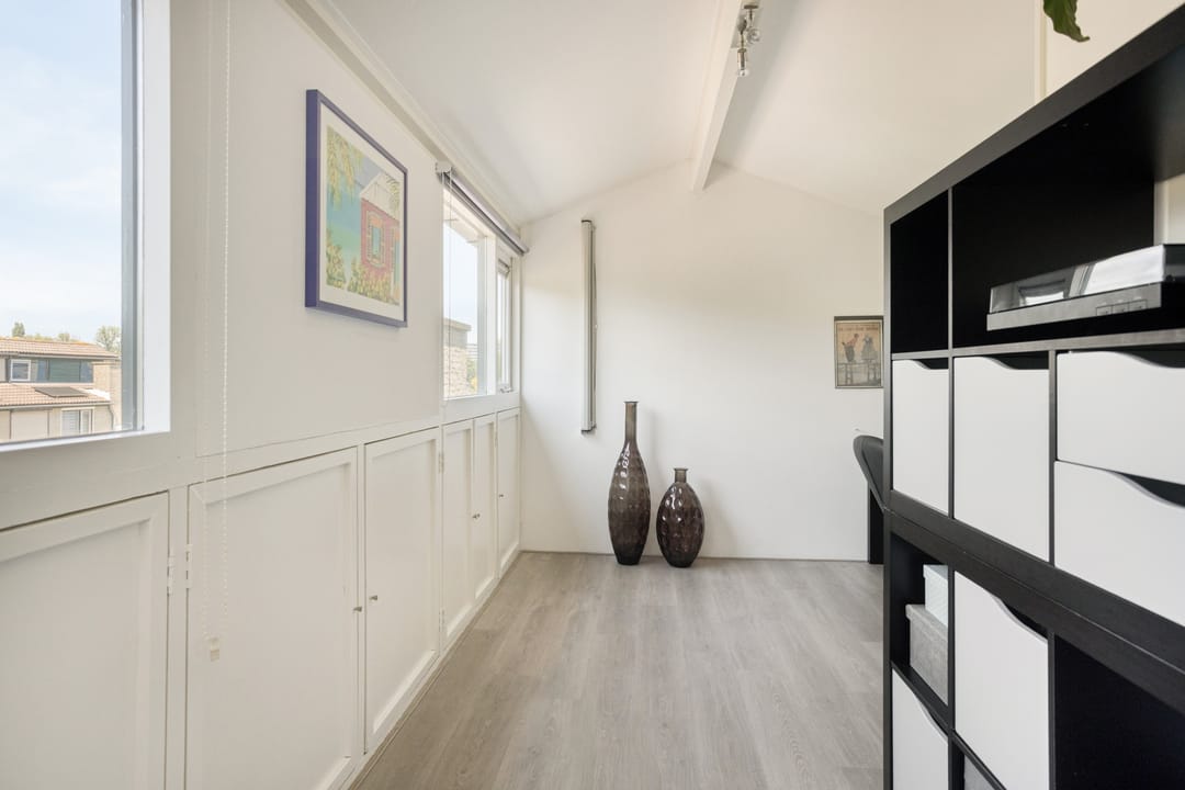 Foto 46 van Henriëtte Roland Holststraat 4