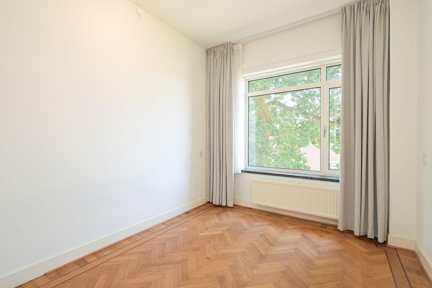Photo 25 of Van Neckstraat 49