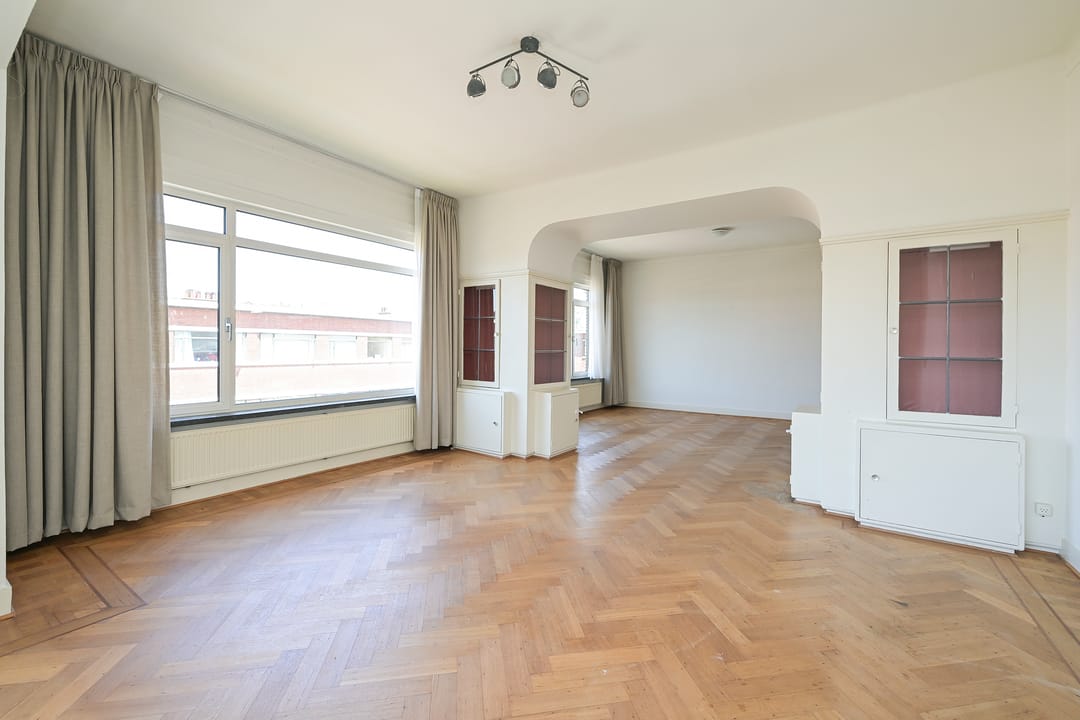 Photo 11 of Van Neckstraat 49