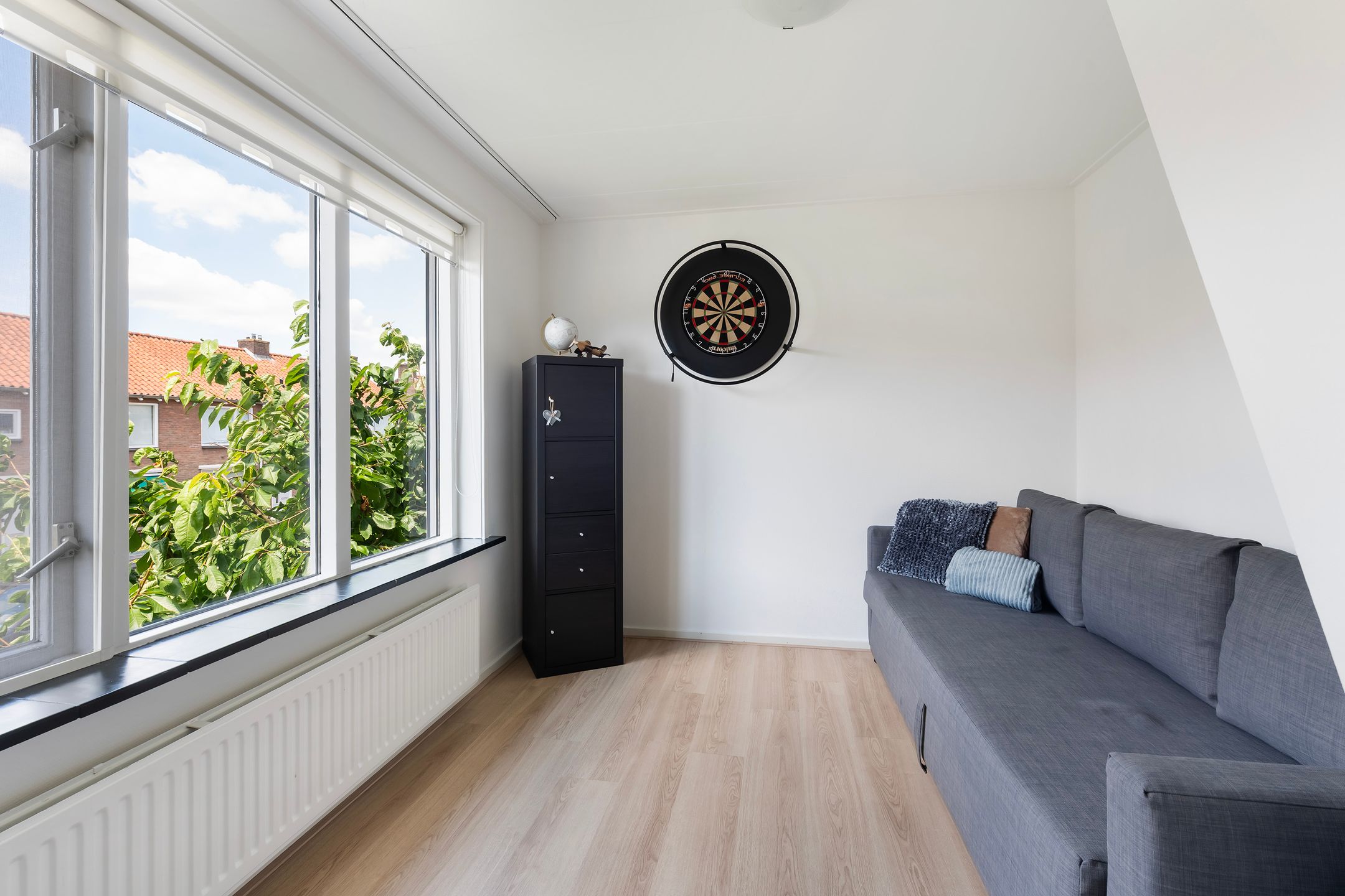 Photo 21 of Meidoornstraat 17