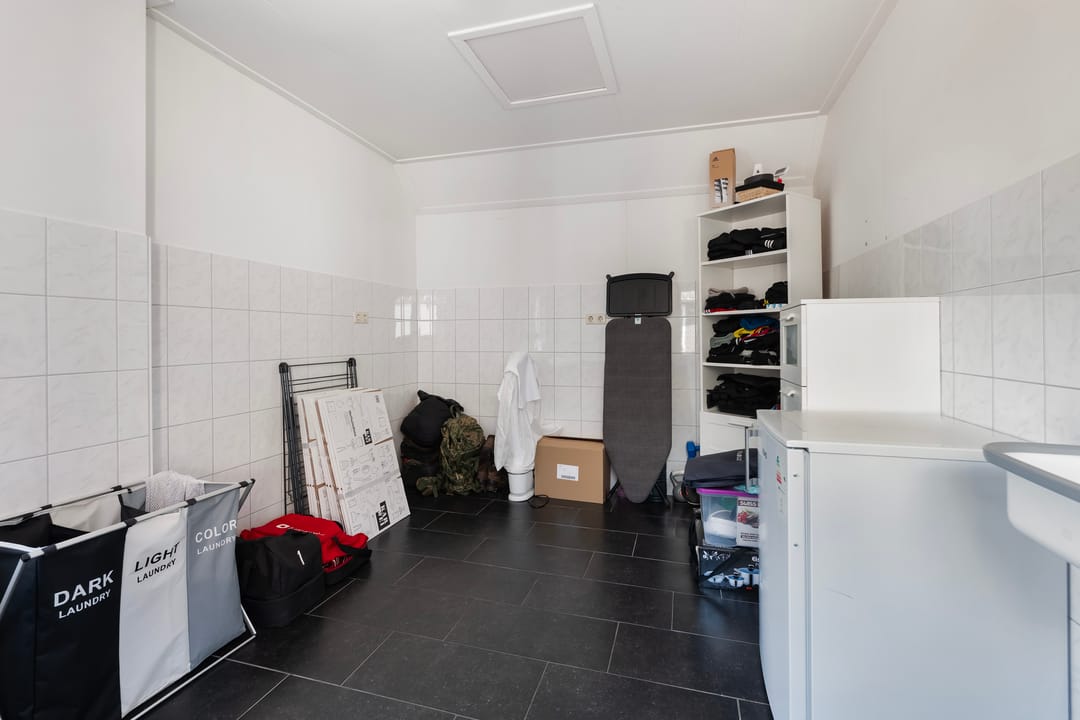 Photo 16 of Meidoornstraat 17