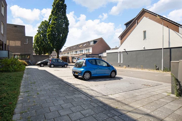 Photo 2 of Topaasstraat/Waterloweg