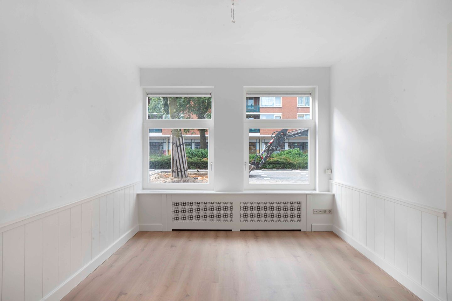 Photo 5 of Linnaeusstraat 13