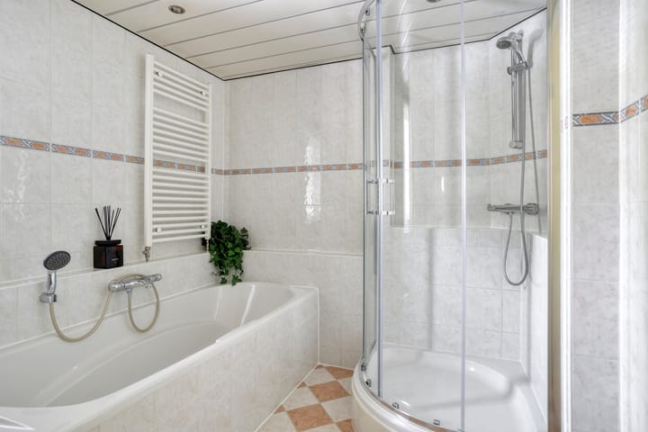 Tussenwoning te koop: Busweg 20, Eindhoven