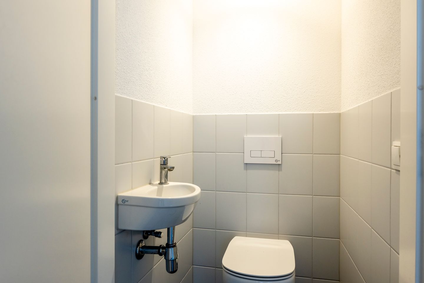 Photo 20 of Overschiestraat 17-B1
