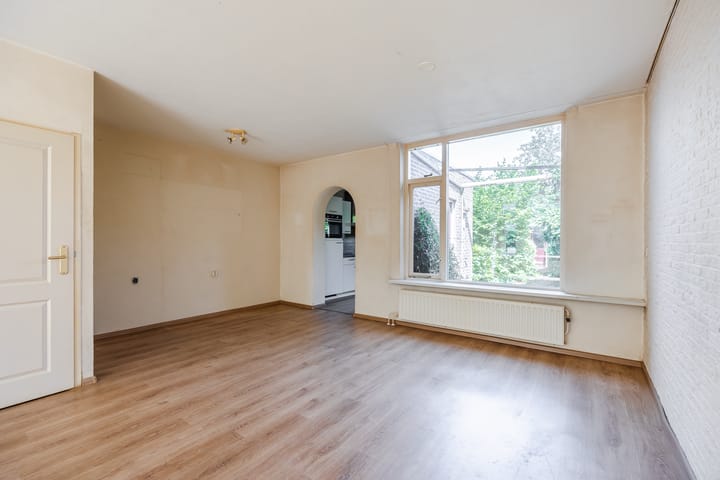Tussenwoning te koop: Bastiaansblok 43, Bergen Op Zoom
