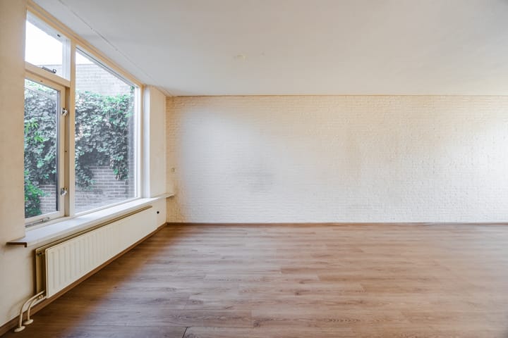 Tussenwoning te koop: Bastiaansblok 43, Bergen Op Zoom