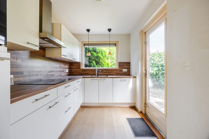 Tussenwoning te koop: Bastiaansblok 43, Bergen Op Zoom