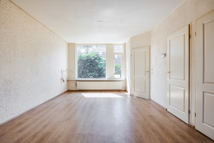 Tussenwoning te koop: Bastiaansblok 43, Bergen Op Zoom