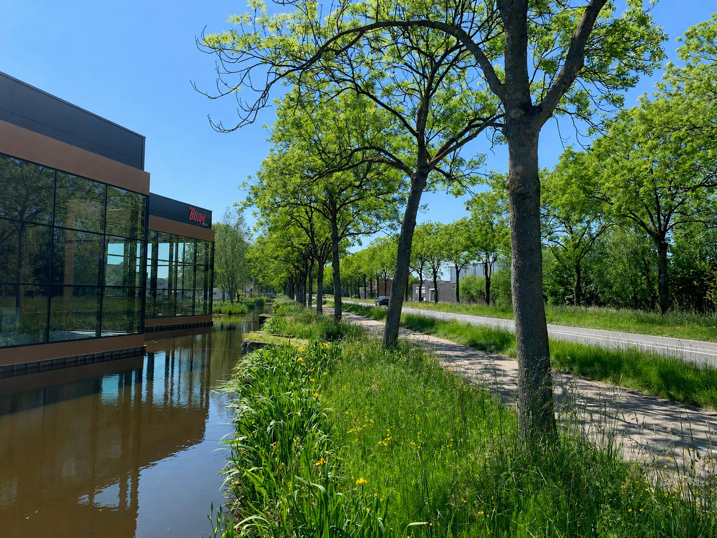 Bekijk foto 2 van Nijverheidstraat 13