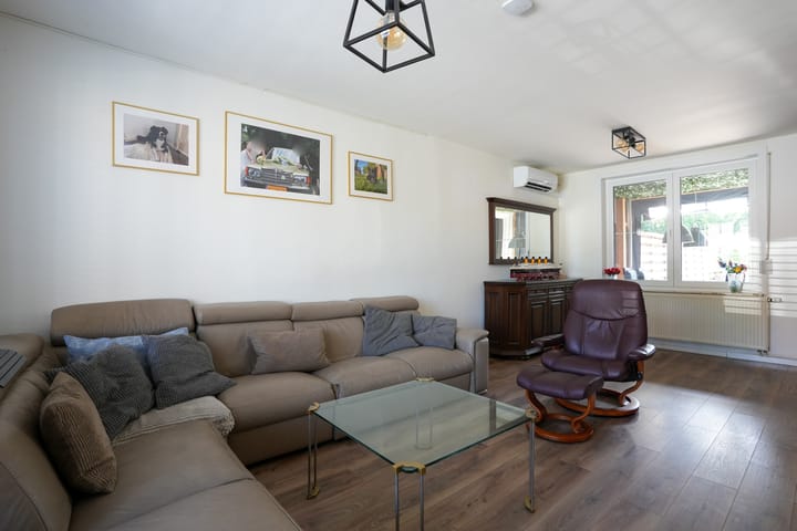 Tussenwoning te koop: Resedastraat 16, Geleen