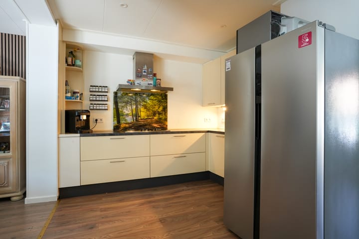 Tussenwoning te koop: Resedastraat 16, Geleen