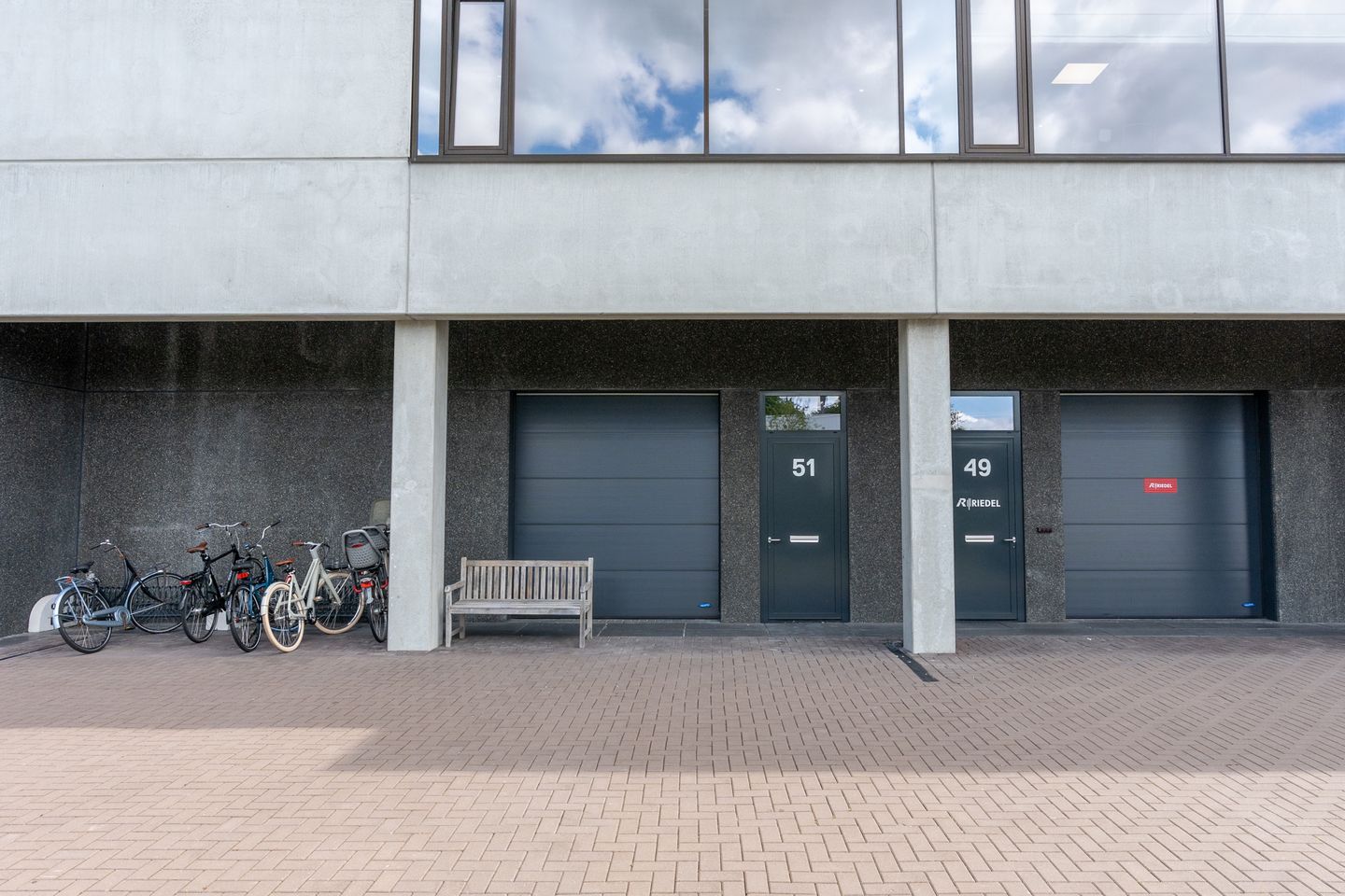 Bekijk foto 3 van Zuiderloswal 51