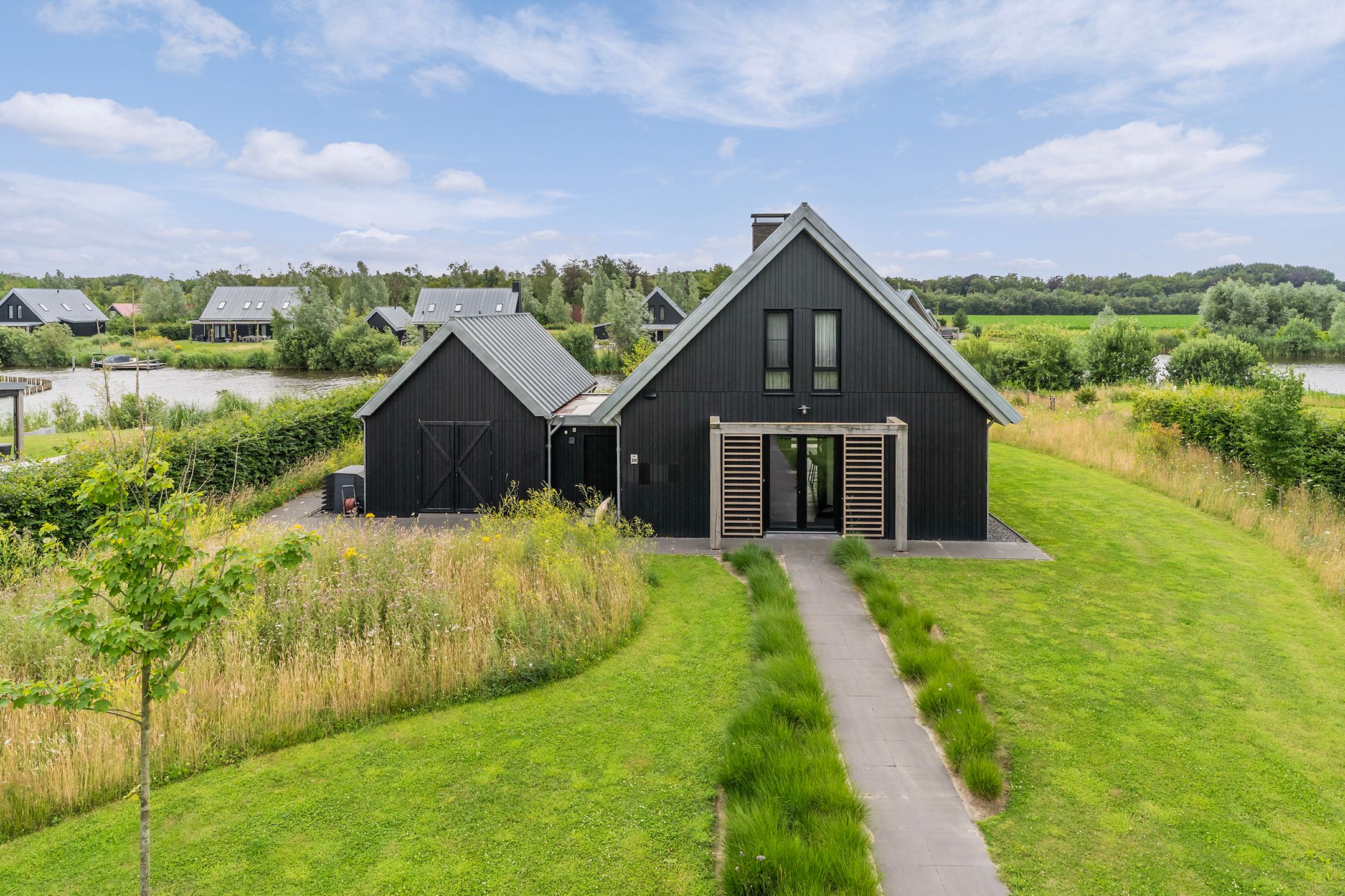 3-bedroom freehold villa in Sint Nicolaasga — photo 5 of 5