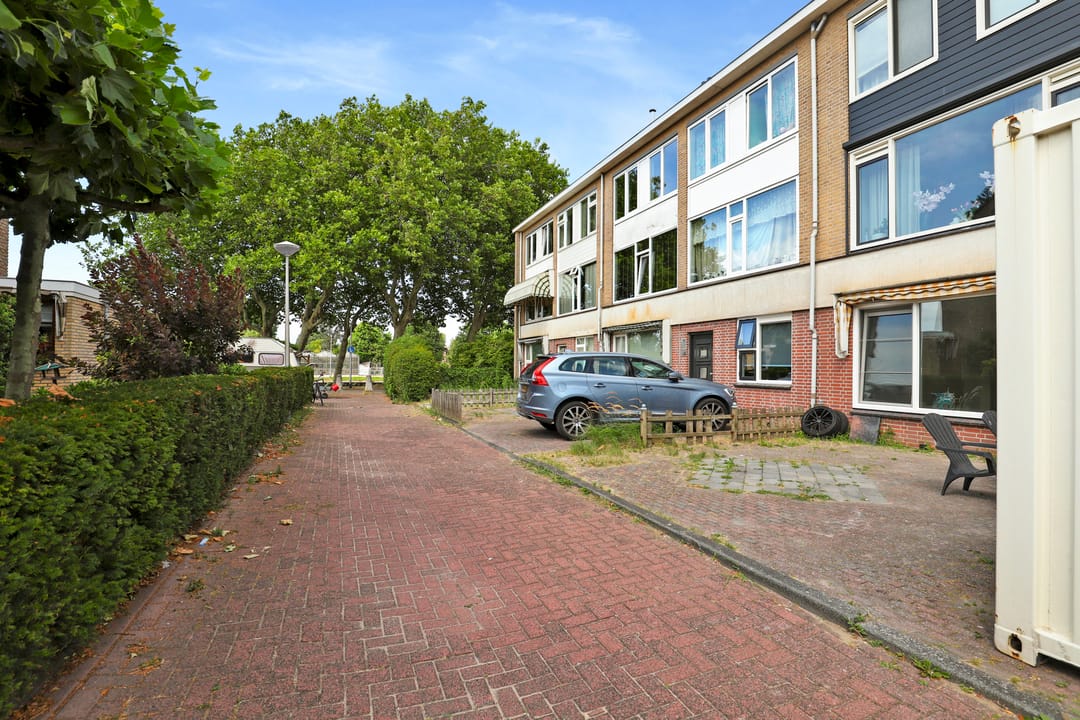 Photo 7 of Petronella van Saxenstraat 85