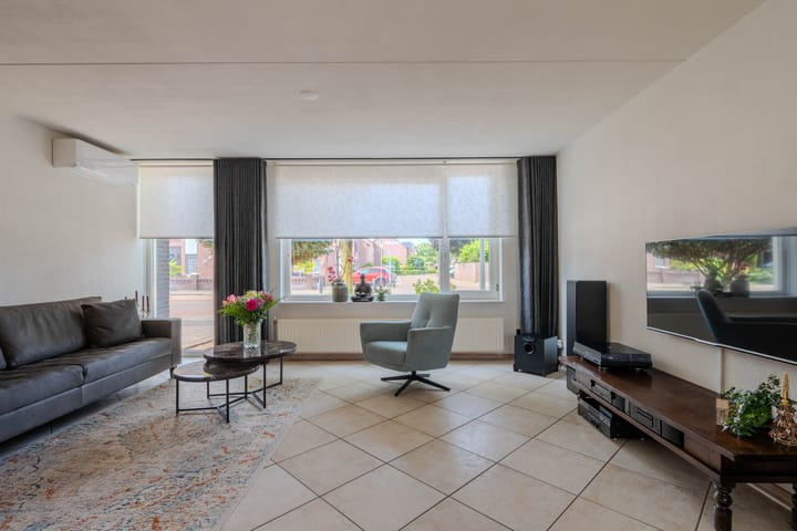 Hoekwoning te koop: Klaproos 65, Venray