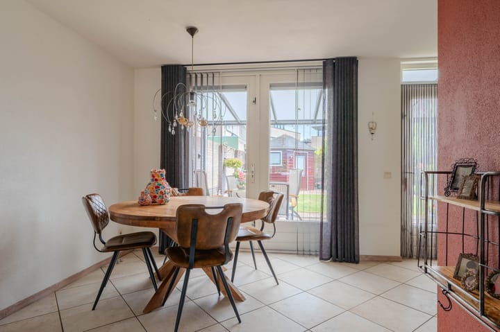Hoekwoning te koop: Klaproos 65, Venray