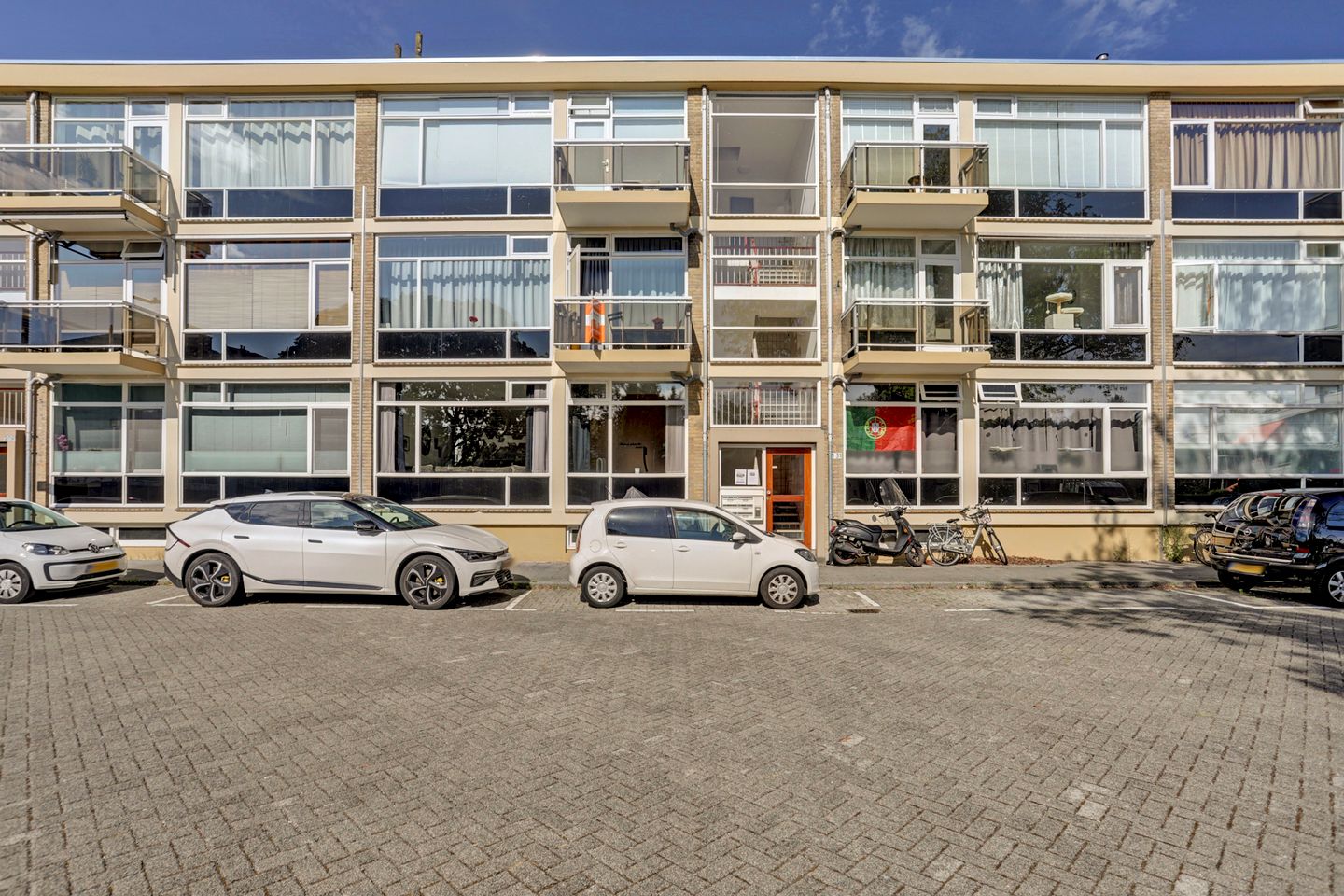 Photo 20 of Lampsinsstraat 21