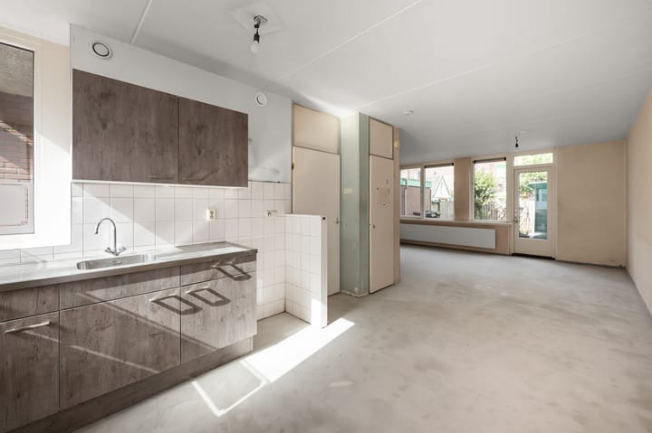 Hoekwoning te koop: Jasykoffstraat 33, Zaandam
