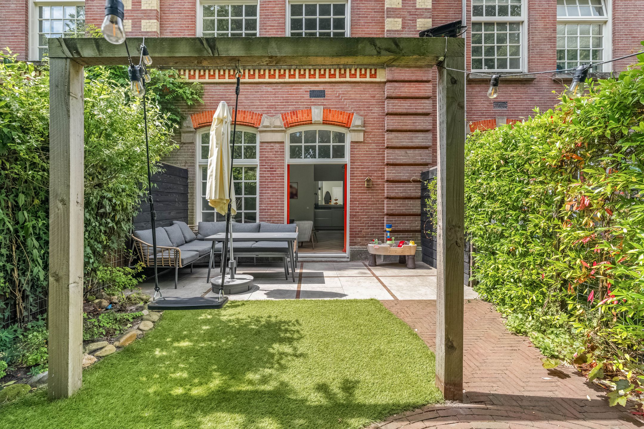 Photo 36 of Graaf Hendriklaan 27