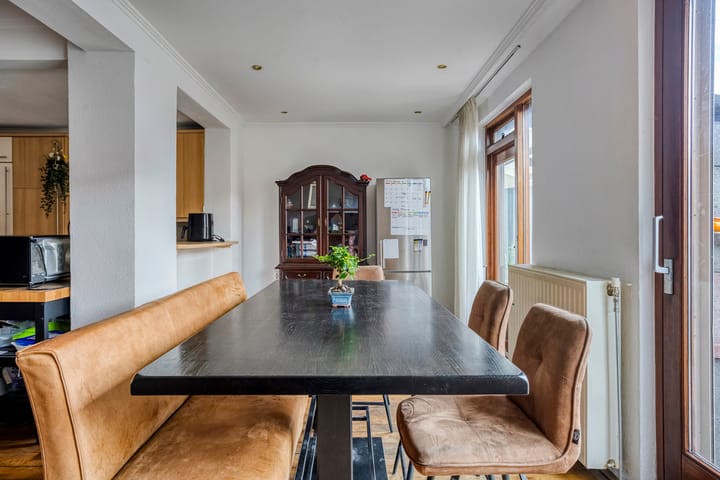 Tussenwoning te koop: Paulus Potterlaan 27, Helmond