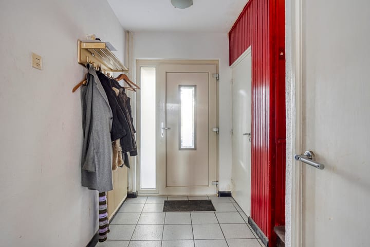Tussenwoning te koop: Paulus Potterlaan 27, Helmond