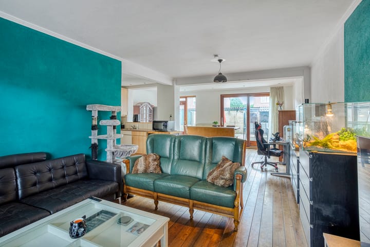 Tussenwoning te koop: Paulus Potterlaan 27, Helmond
