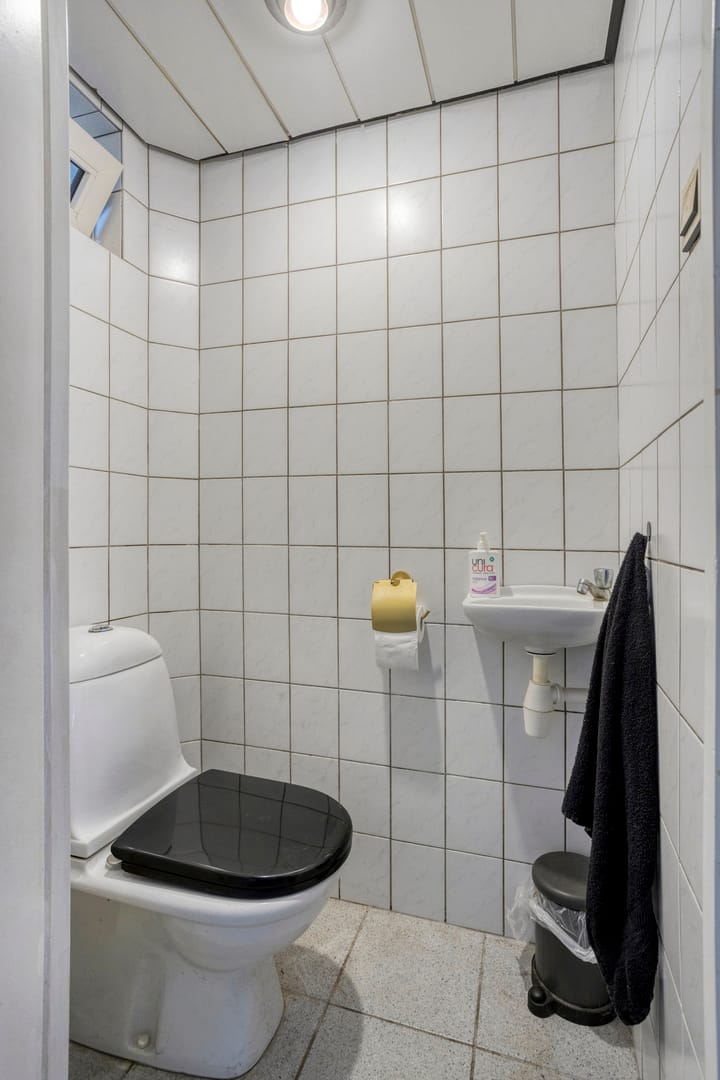 Tussenwoning te koop: Paulus Potterlaan 27, Helmond