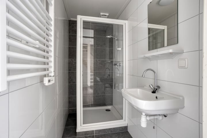 Tussenwoning te koop: De Greiden 7, Warten