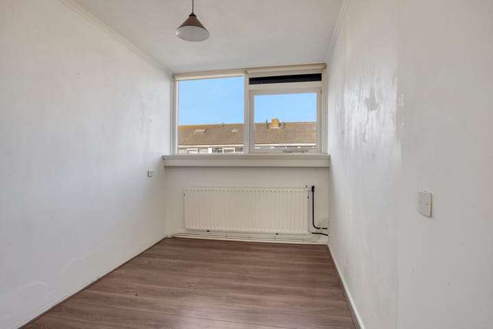 Tussenwoning te koop: De Greiden 7, Warten