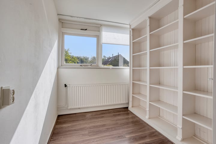 Tussenwoning te koop: De Greiden 7, Warten