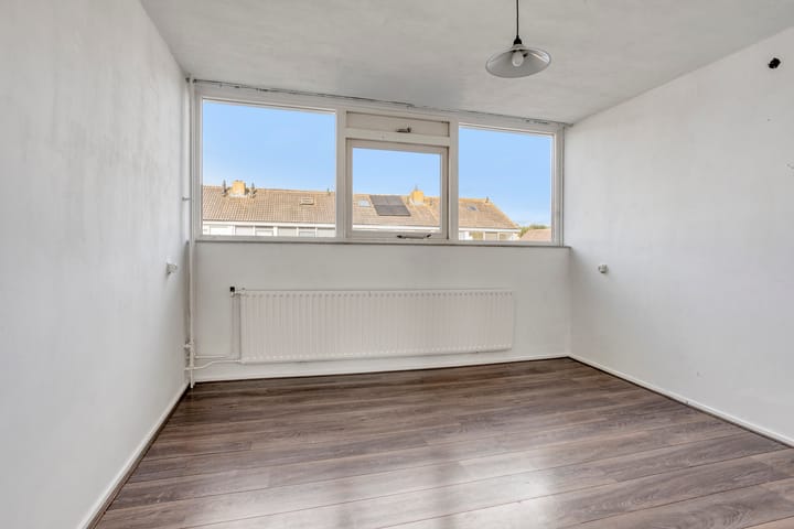 Tussenwoning te koop: De Greiden 7, Warten