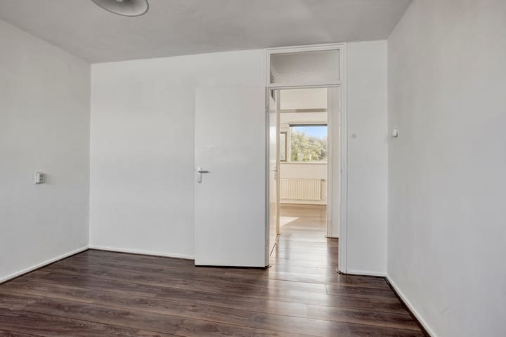 Tussenwoning te koop: De Greiden 7, Warten