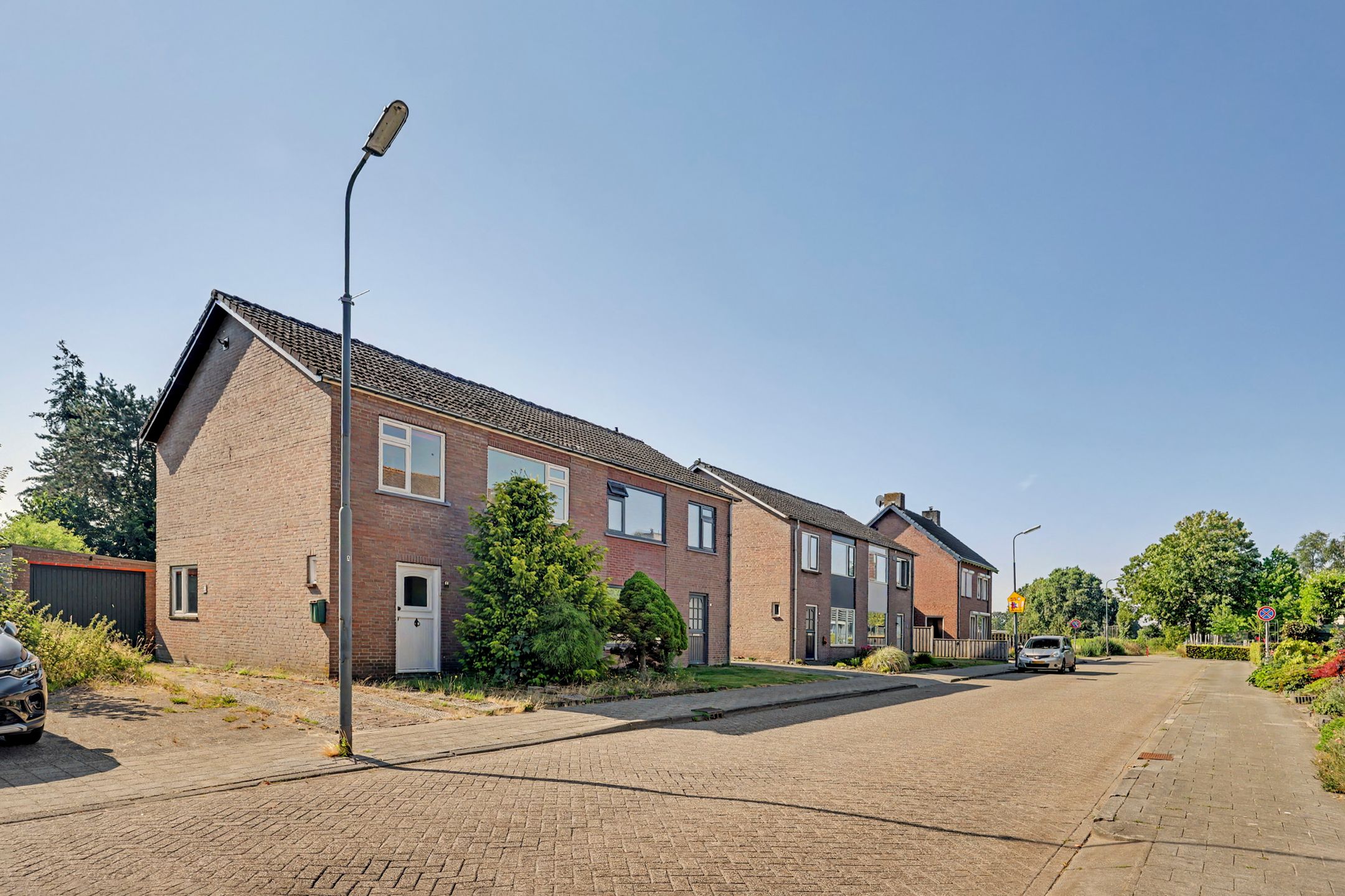 Photo 9 of Bernardusstraat 1
