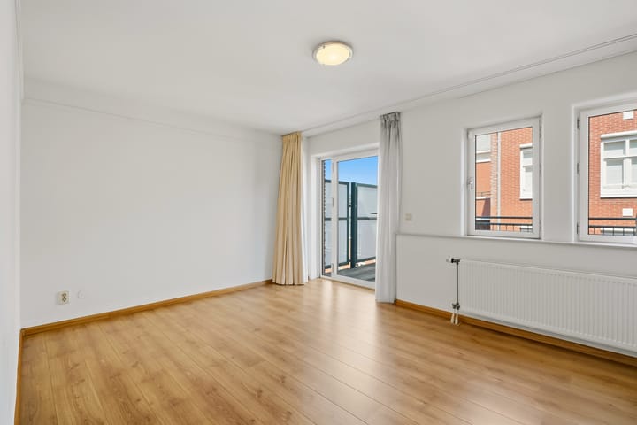 Appartement te koop: Dr. Kuyperstraat 4D, 'S-Gravenhage