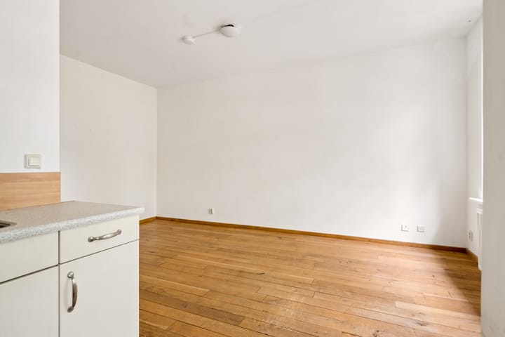 Studio te koop: Burgemeester van Tuyllkade 106A, Utrecht