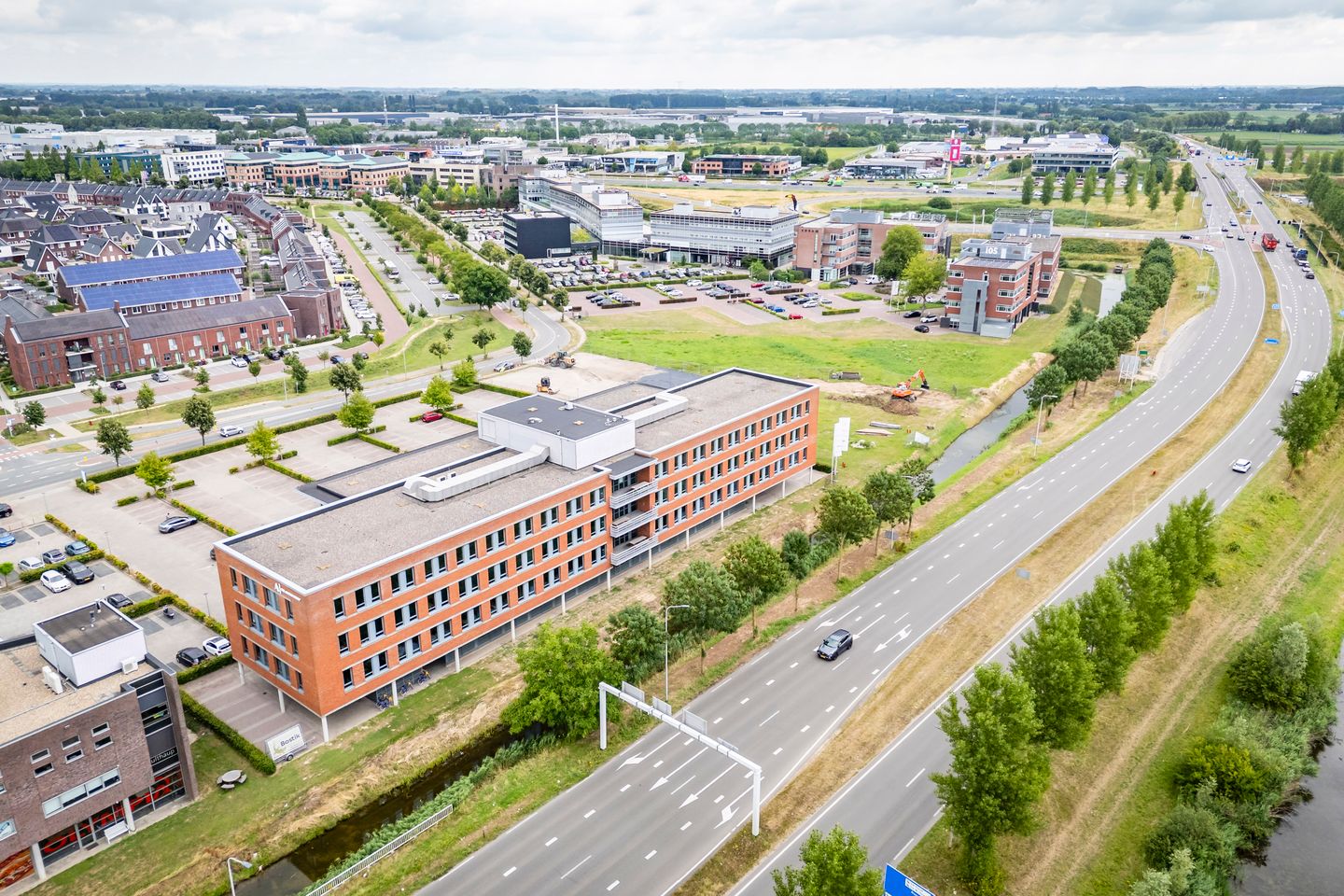 Bekijk foto 2 van Hogeweg 123