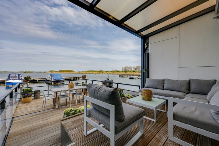 Tussenwoning te koop: Fokkeboom 52, Almere