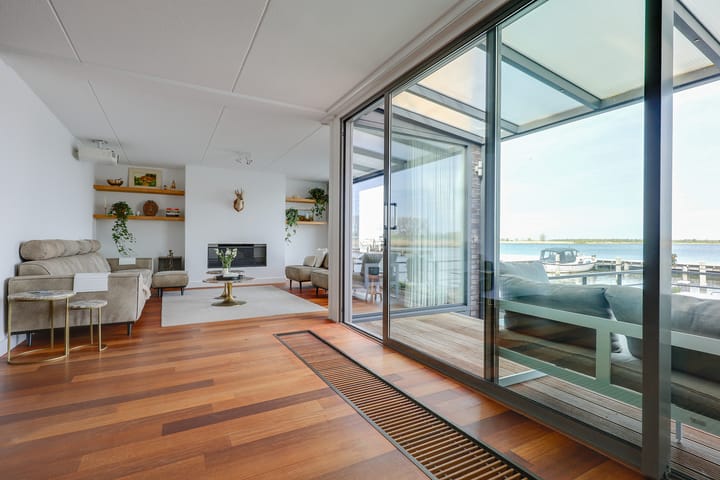 Tussenwoning te koop: Fokkeboom 52, Almere