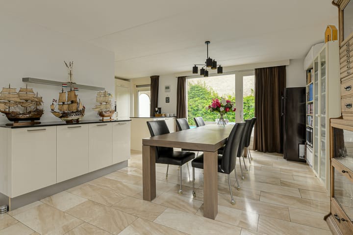Vrijstaande woning te koop: Lange Slagen 15, Breda