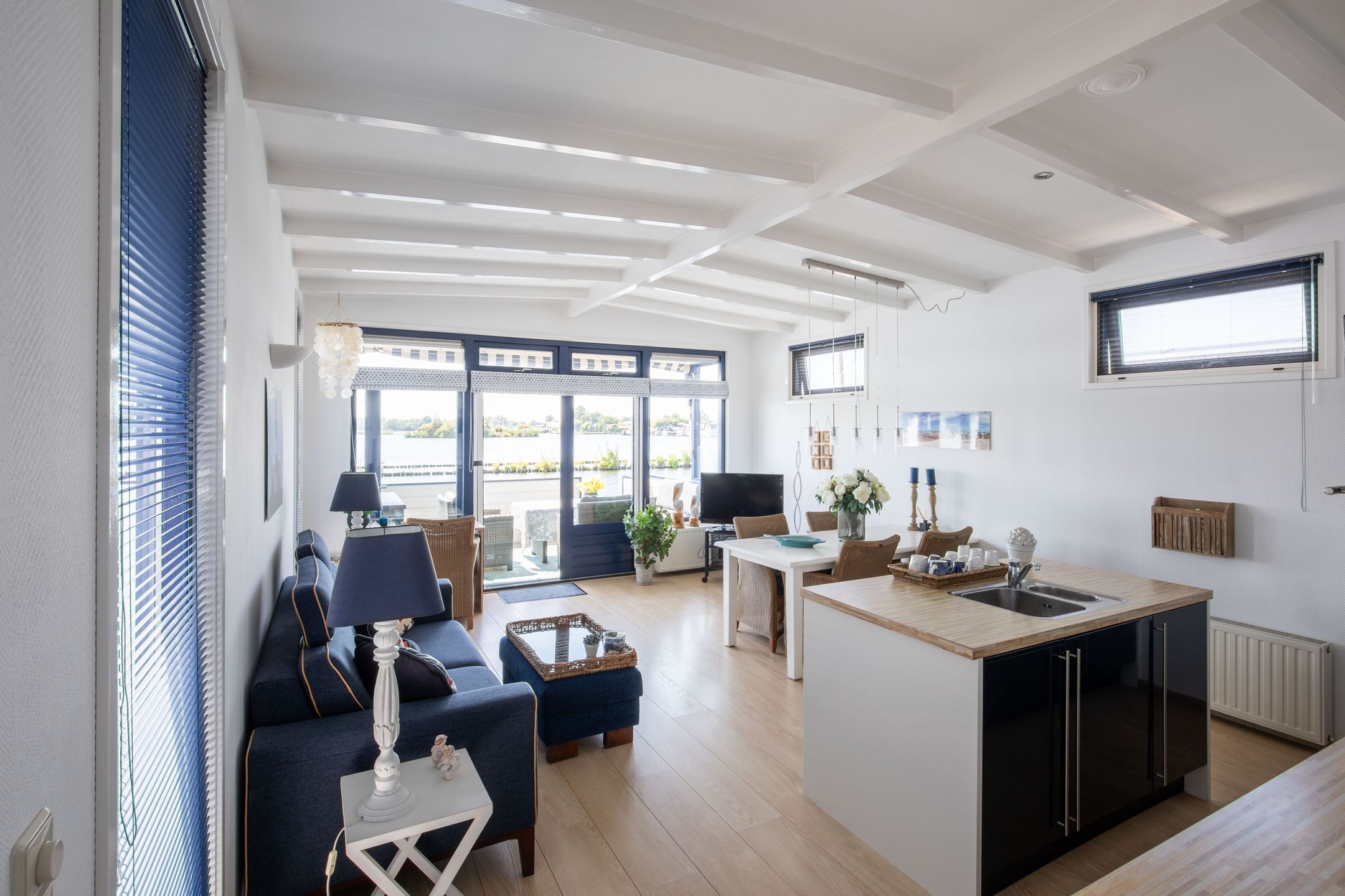 1-bedroom freehold villa in Aalsmeer — photo 4 of 5